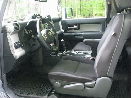 2012 Toyota FJ Cruiser Base Sport Utility 4-Door 4.0L, US $32,000.00, image 8