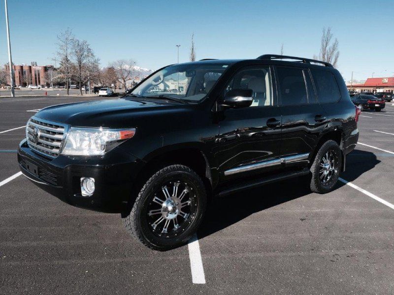 2013 toyota land cruiser v8 supercharged 4x4