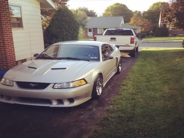 Ford mustang gt 35th anniversary