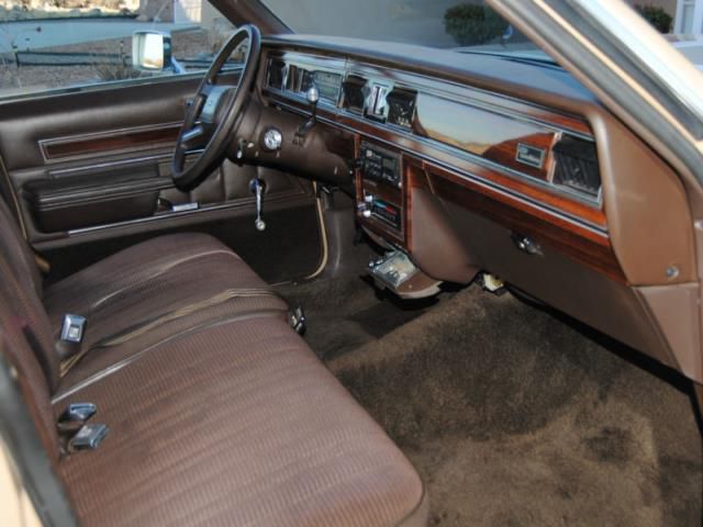 Ford Crown Victoria Crown Victoria, US $2,000.00, image 3