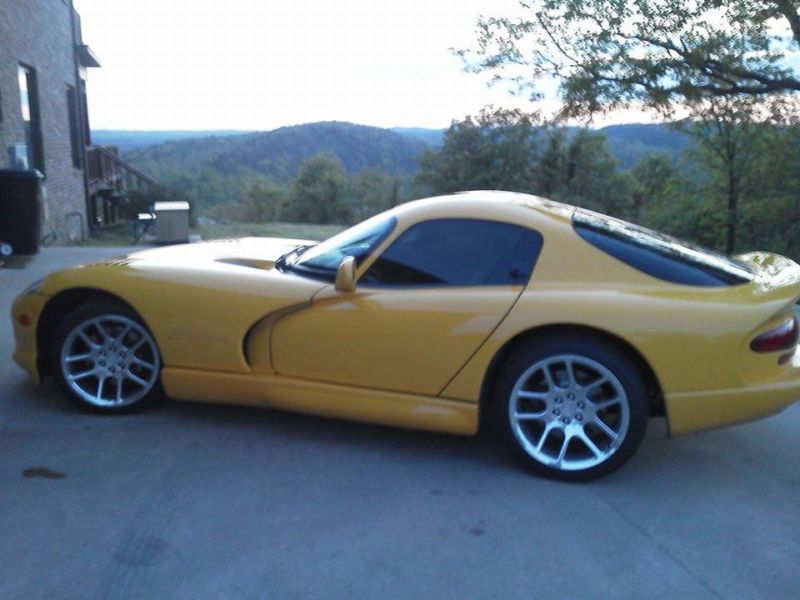 2001 dodge viper