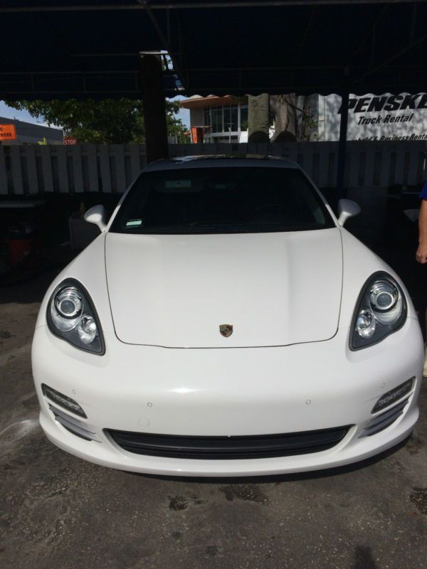 2011 porsche panamera 4