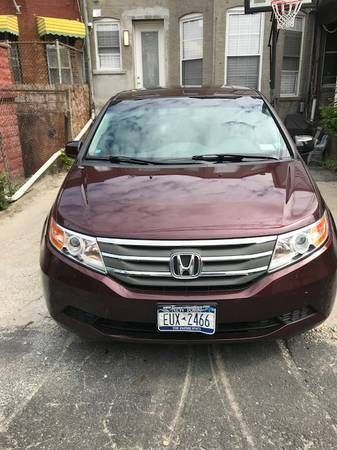 2011 honda odyssey exl+nav low miles - $13999