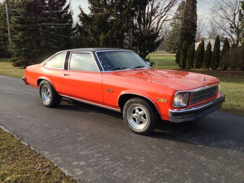 1976 chevrolet nova concours coupe // race car // factory hugger orange