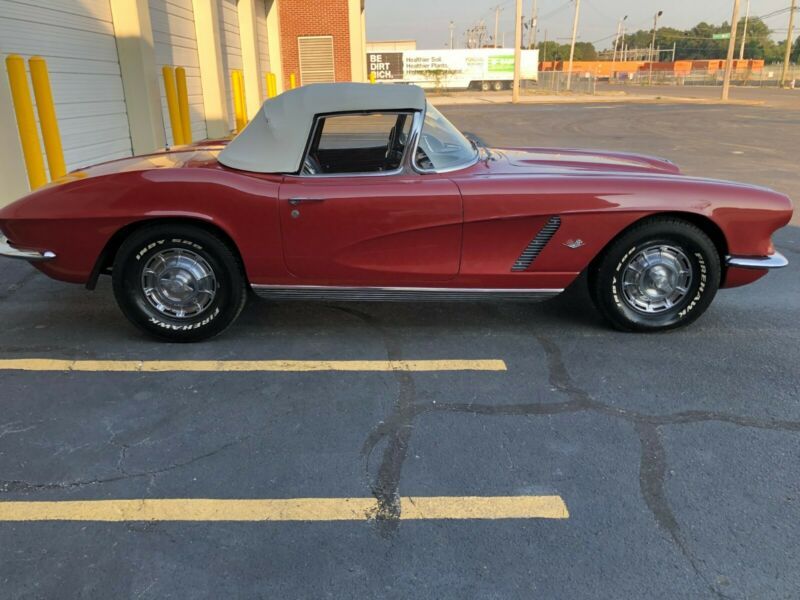 1962 chevrolet corvette 2 door