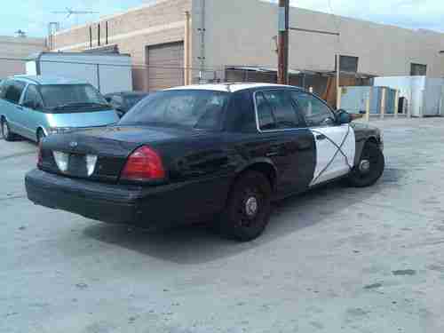 2007 Ford Crown Victoria Police Interceptor Sedan 4-Door 4.6L, image 3