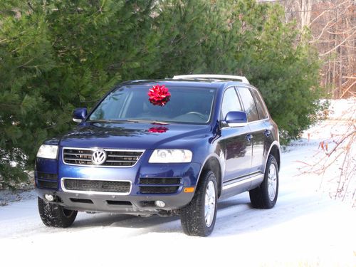 2004 volkswagen touareg v8 sport utility 4-door 4.2l v8, nav, air-suspension