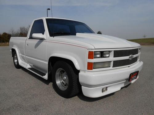 1989 chevrolet c1500 silverado customized  show truck short bed pickup wide side