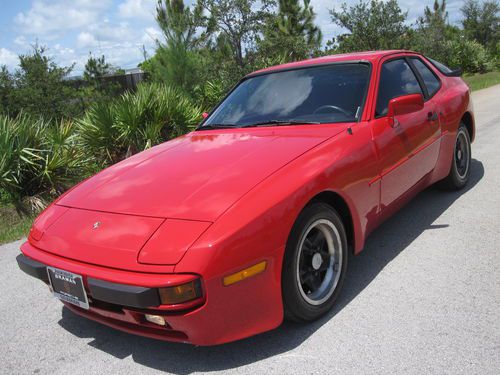 Classic 1984 porsche 944 coupe 5-speed sunroof sony cd alarm garage kept florida