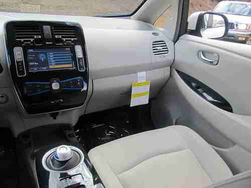 2012 Nissan Leaf SL. Save thousands off MSRP! Reserve just reduced!, image 6