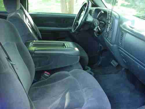 2001 chevy 2500 HD Quad Cab Shortbed 4 door 6.0 liter 4x4, image 6