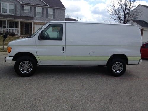 Ford e250 cargo van 2005 &amp; 5x10 trailer