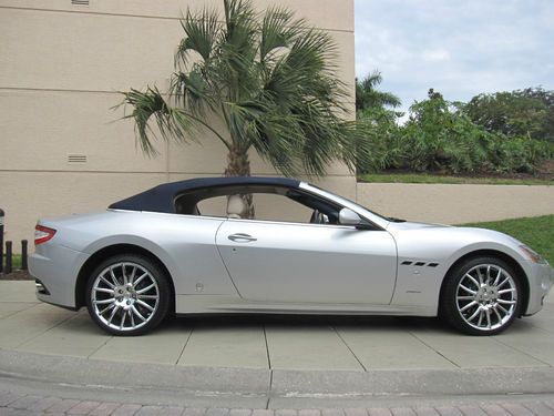 2011,one owner, all the options, chrome wheels, pristine condition, convertible