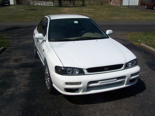 1995 subaru impreza l sedan 4-door 2.2l ++++++low miles!!!