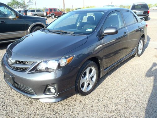 2011 toyota corolla s sedan 4-door 1.8l