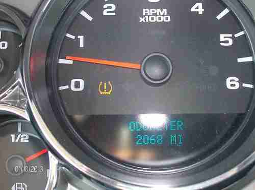 2012 Chevy HD, image 2