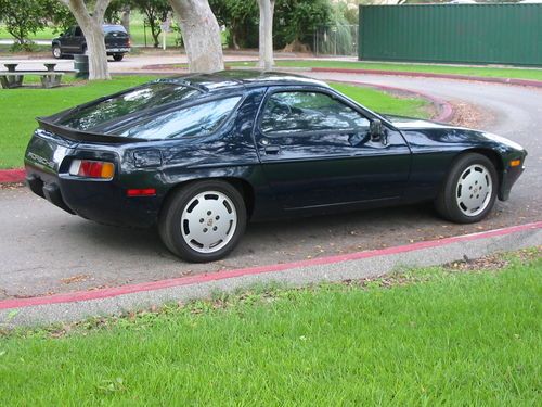 Porsche 928s  rare dark blue