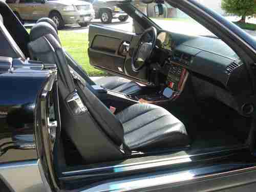1991 Mercedes-Benz 500SL Roadster Convertible 2-Door 5.0L, image 2
