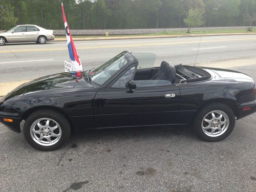 Nice 1996 mazda miata