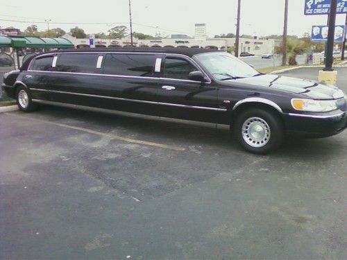 2001 lincoln town car executive limousine 4-door 4.6l