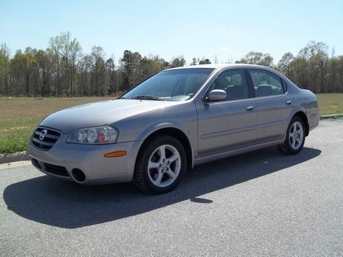 2002 nissan maxima gle sedan 4-door 3.5l