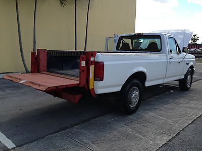 F250 longbed with lift gate *super clean - super duty* 5.8 efi 351 v8 gas auto