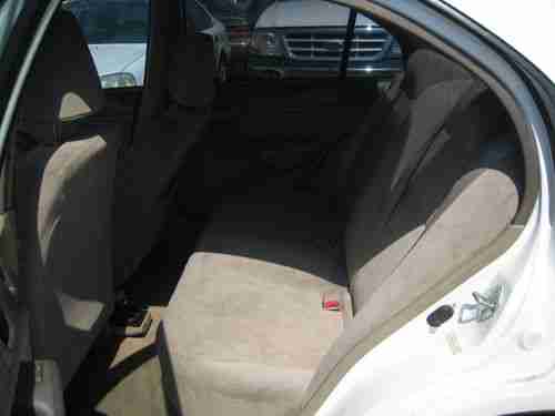 2001 Honda Civic, NO RESERVE, image 3