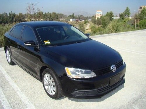 2012 volkswagen jetta se pzev automatic 4-door sedan leather heated seats cd/xm