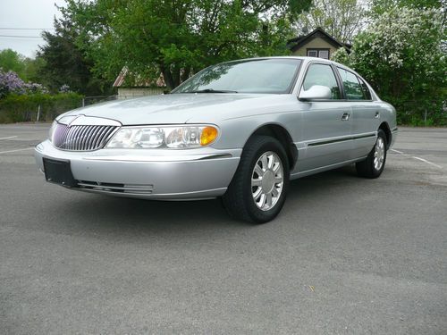 2001 lincoln continental base sedan 4-door 4.6l