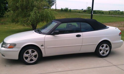 1999 saab 9-3 se convertible 2-door 2.0l-very low reserve!