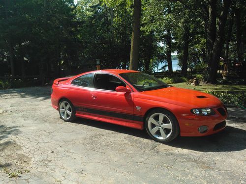 2005 pontiac gto base coupe 2-door 6.0l