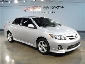 2011 silver le! corolla, sun roof