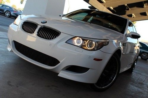 2008 bmw m5. smg trans. heads up. exhaust. loaded. white/white. wheels. gorgeous