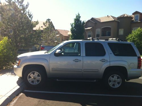 2011 tahoe 4wd lt/z71, 6 speed auto, 5.3l vortec v8, silver