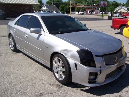 2004 cadillac cts- v sedan 4-door 5.7l