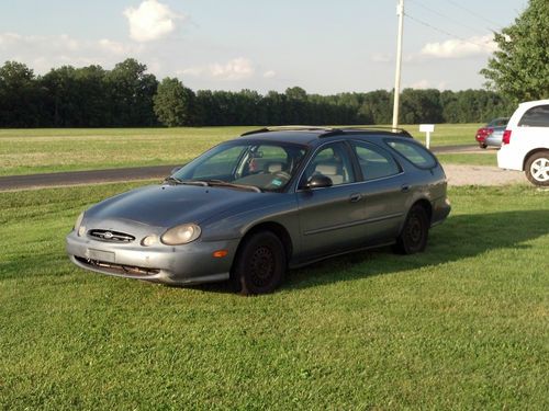 1999 ford taurus 4 door wagon v6 3l new exhaust, battery, very roomy and clean
