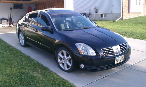 06' nissan maxima!!