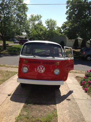 Exceptional looking bus/camper