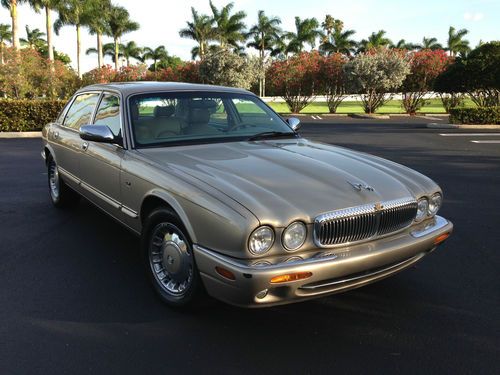 1998 jaguar xj8 vanden plus only 65k miles clean carfax