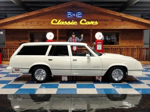 1979 chevrolet malibu classic estate wagon 4-door 5.0l