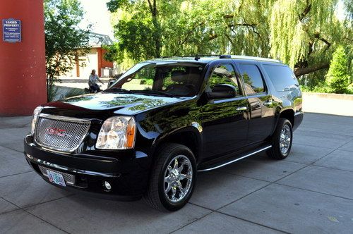 **2007 GMC Yukon Denali XL Onyx Black on Black Leather LOADED Must See!!**, image 4