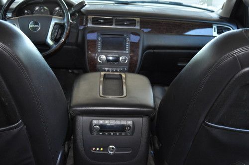 **2007 GMC Yukon Denali XL Onyx Black on Black Leather LOADED Must See!!**, image 15