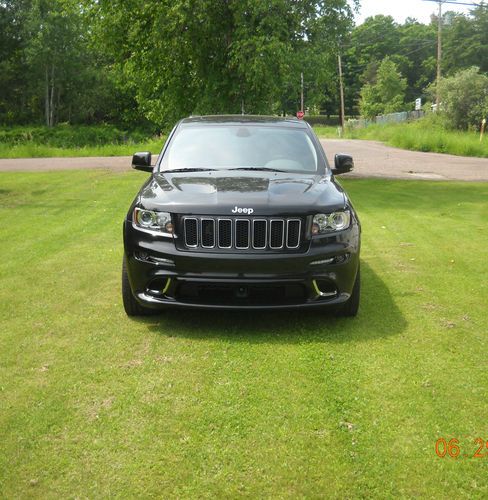 2012 jeep grand cherokee srt8 like new 5k miles hemi 6.4 black loaded srt-8