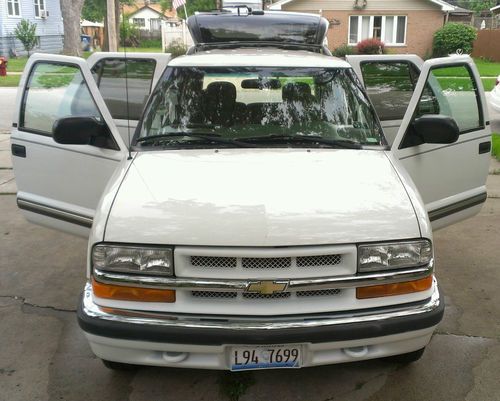 2000 chevrolet blazer lt sport utility 4-door 4.3l