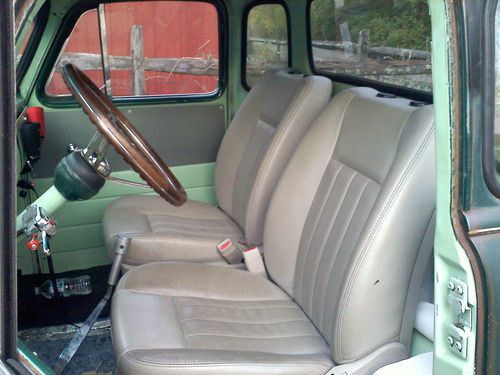 1955 1st Series Deluxe Chevrolet 3100 Pickup Truck, image 3
