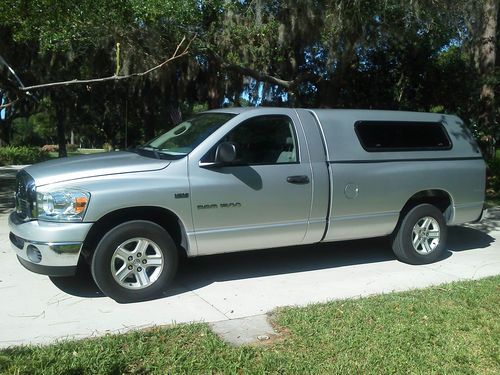Regular cab, 8' bed, hemi, slt, 2007, 94,000 miles, new brakes and tires, silver