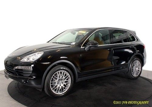 2012 porsche cayenne, navigation, heated seats, bose audio!