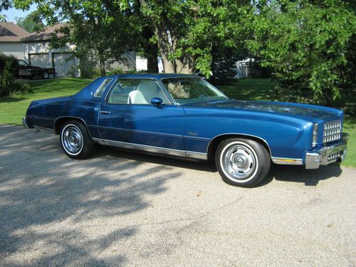 1976 chevrolet monta carlo w/ 15,000. miles