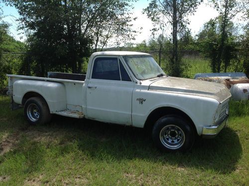 Chevrolet c-10 pickup truck, 1967, regular cab