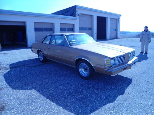 1980 pontiac lemans base coupe 2-door 5.0l